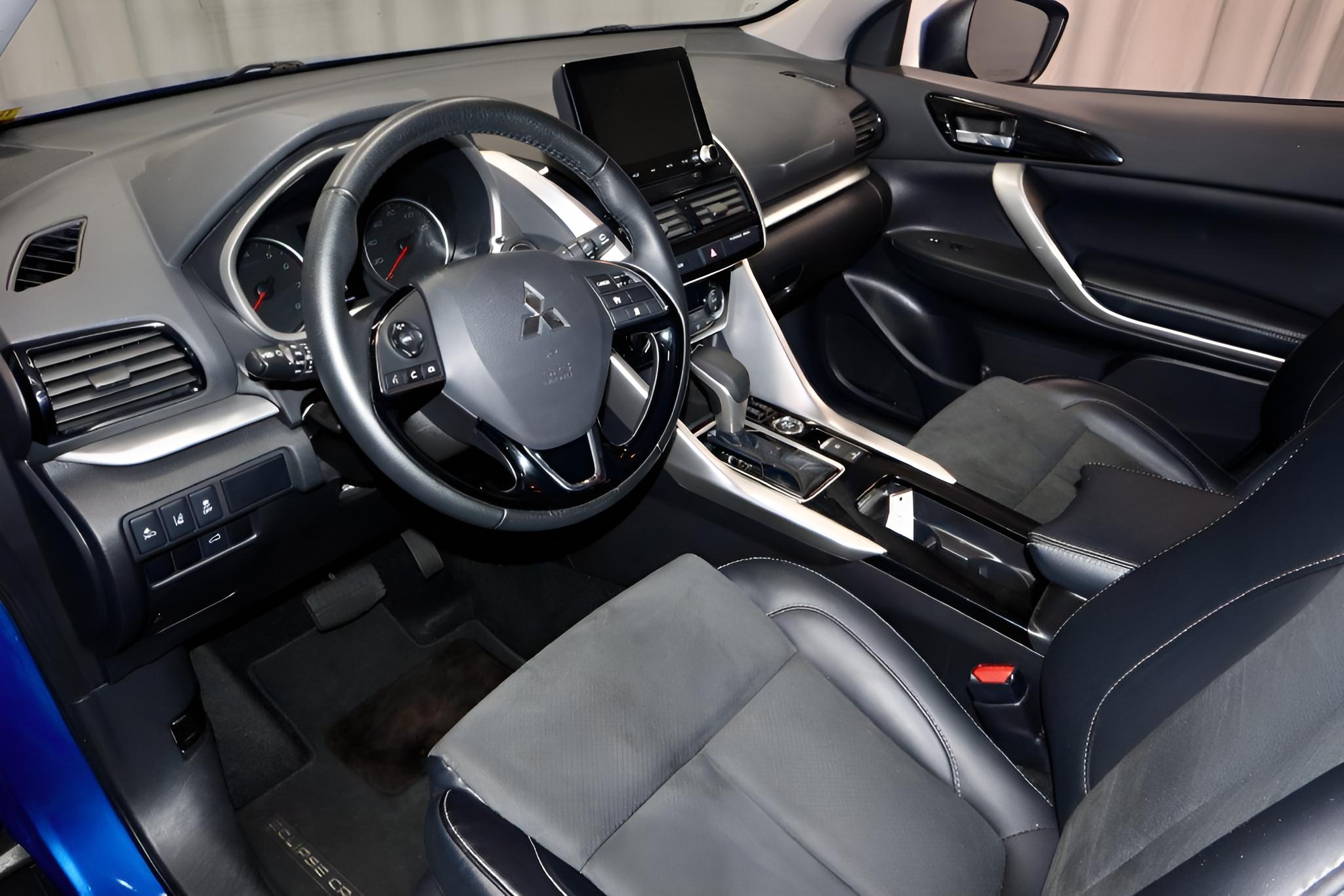 2025 Mitsubishi Eclipse Cross SE