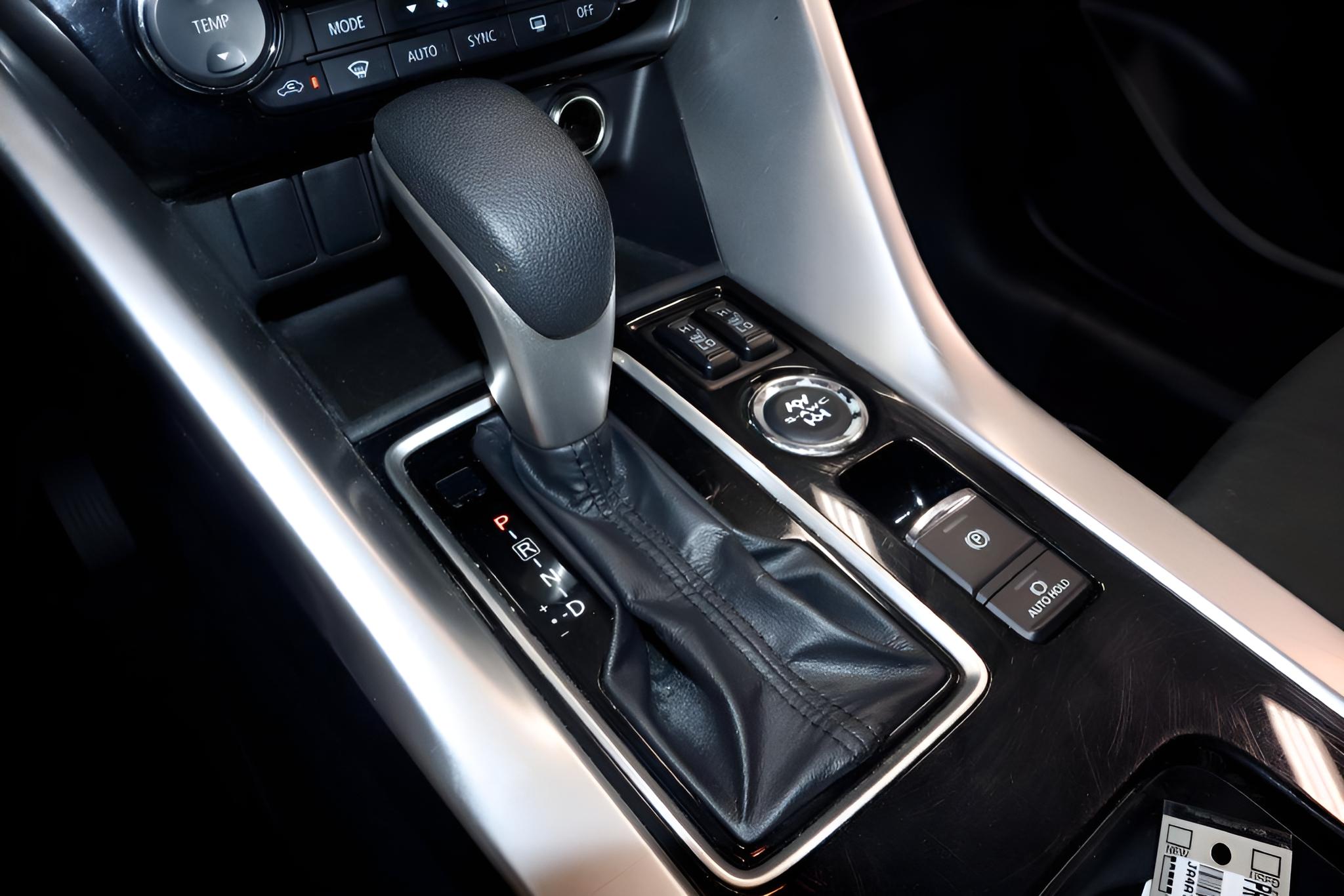 2025 Mitsubishi Eclipse Cross SE