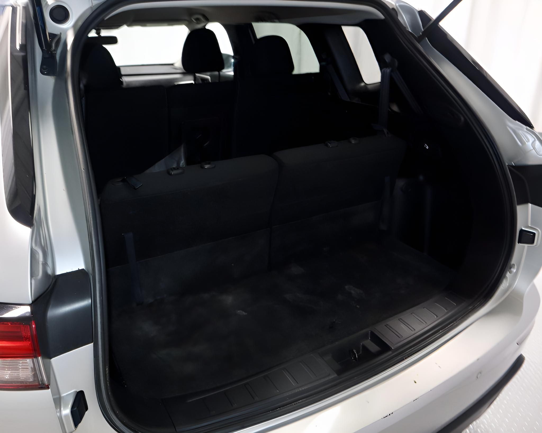 2022 Mitsubishi Outlander ES