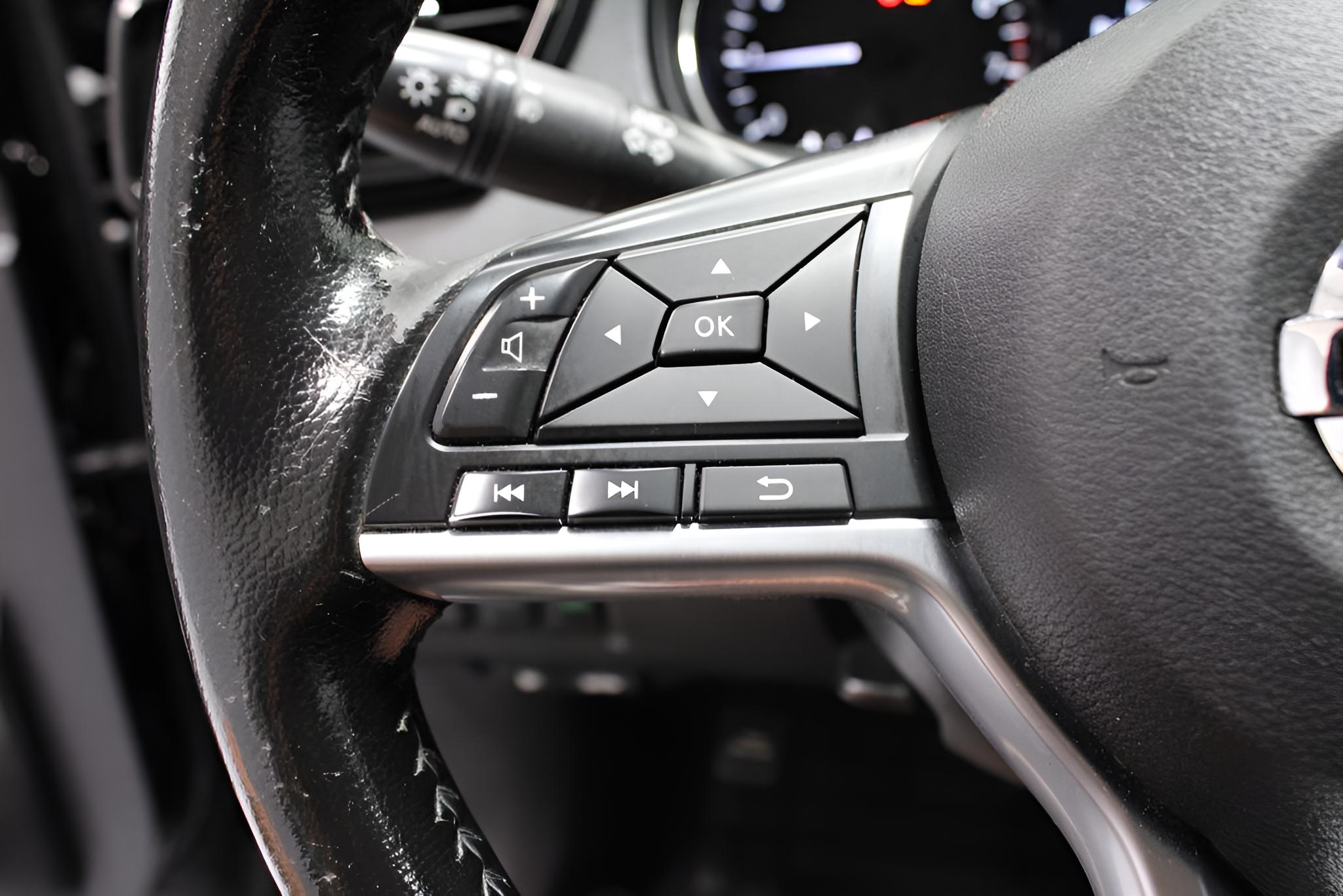 2022 Nissan Rogue Sport SV