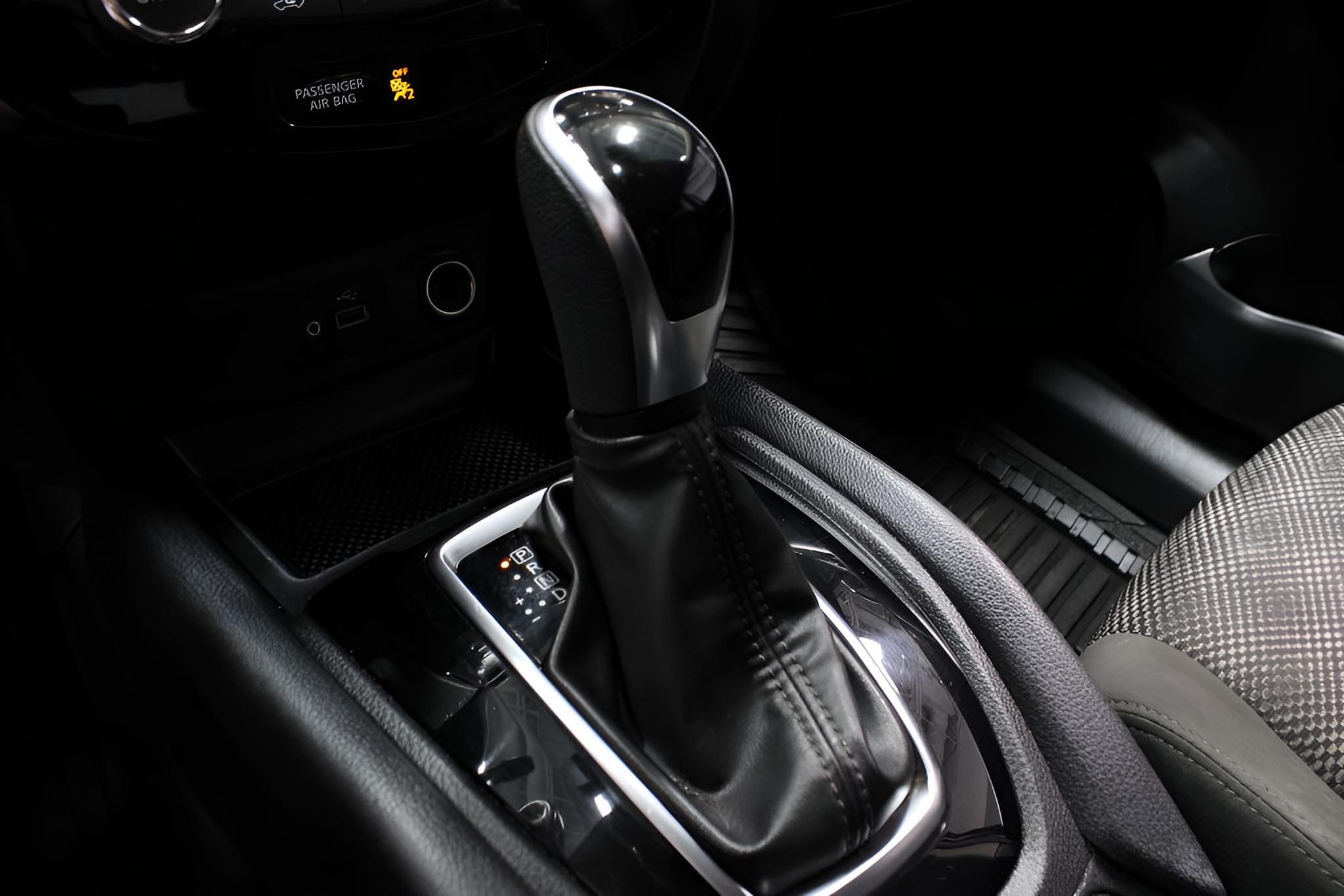 2022 Nissan Rogue Sport SV