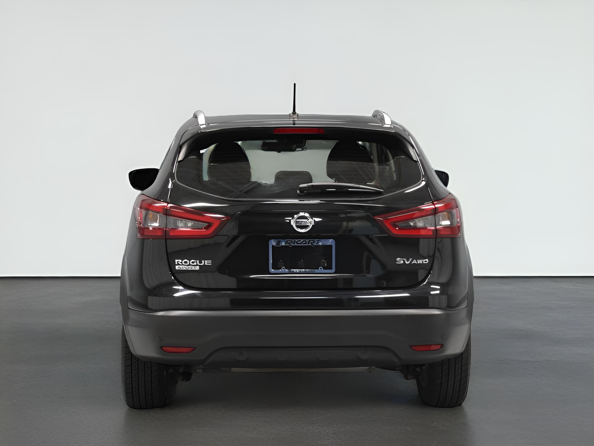 2022 Nissan Rogue Sport SV