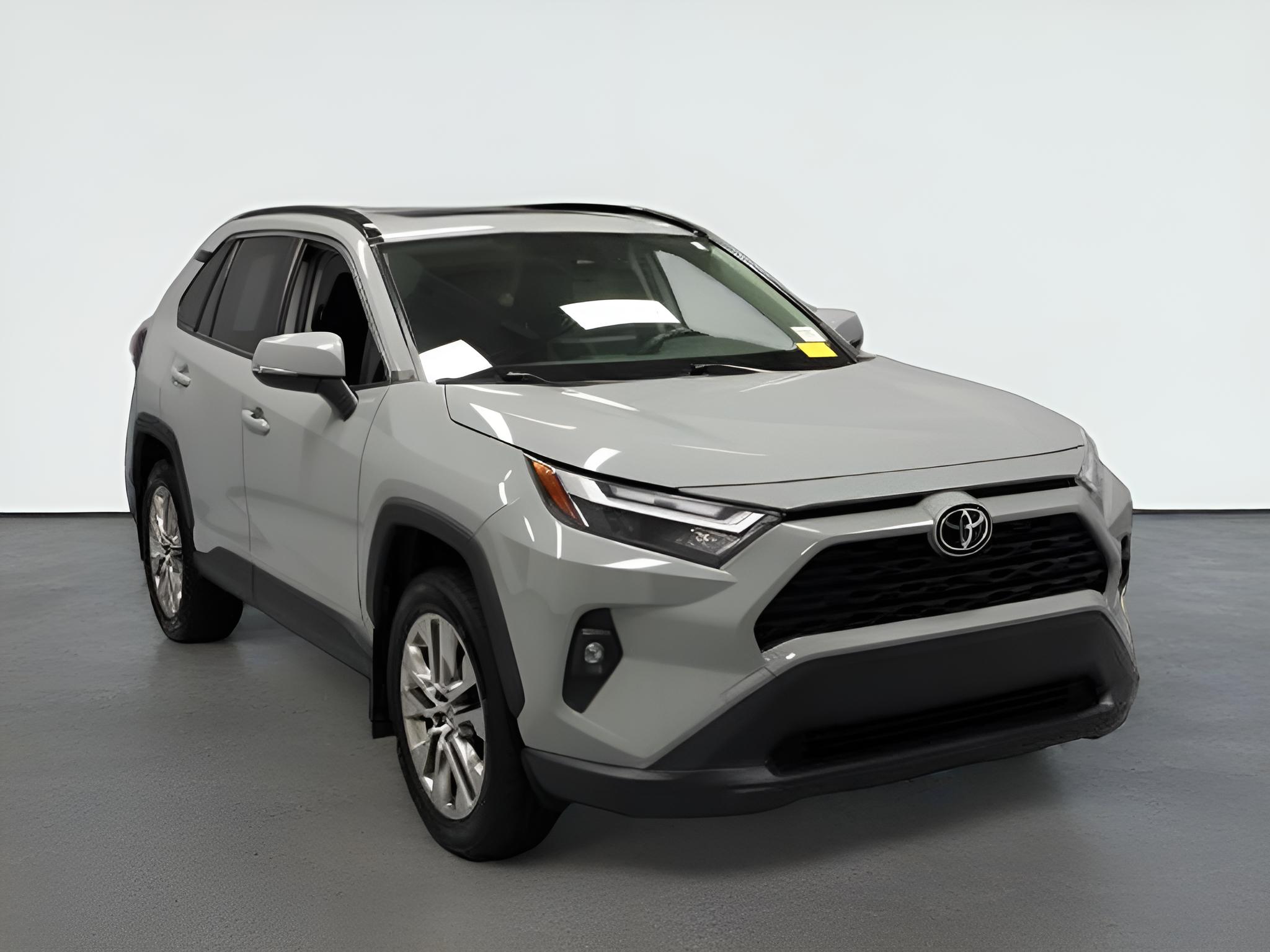 2022 Toyota RAV4 XLE Premium