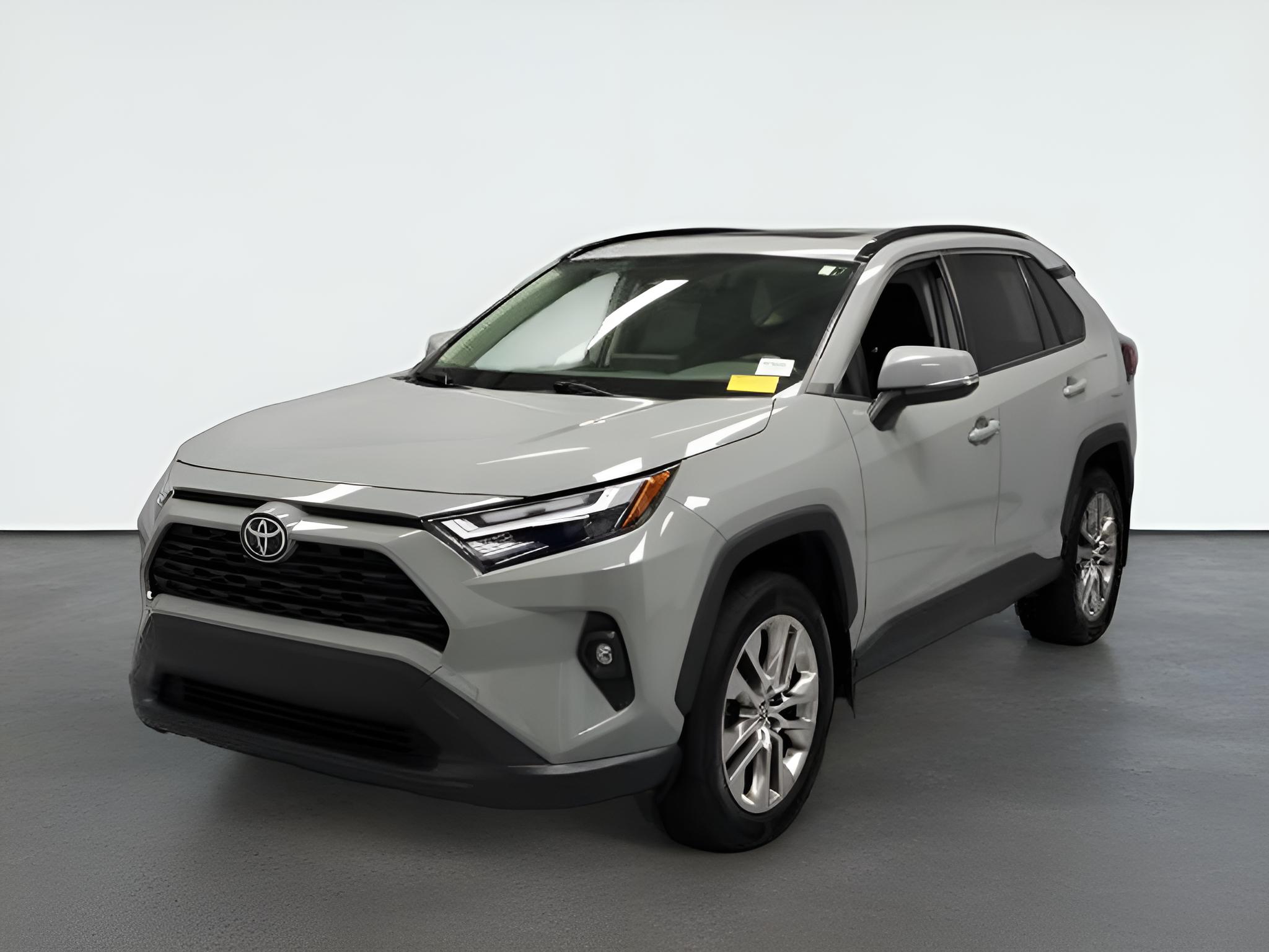 2022 Toyota RAV4 XLE Premium