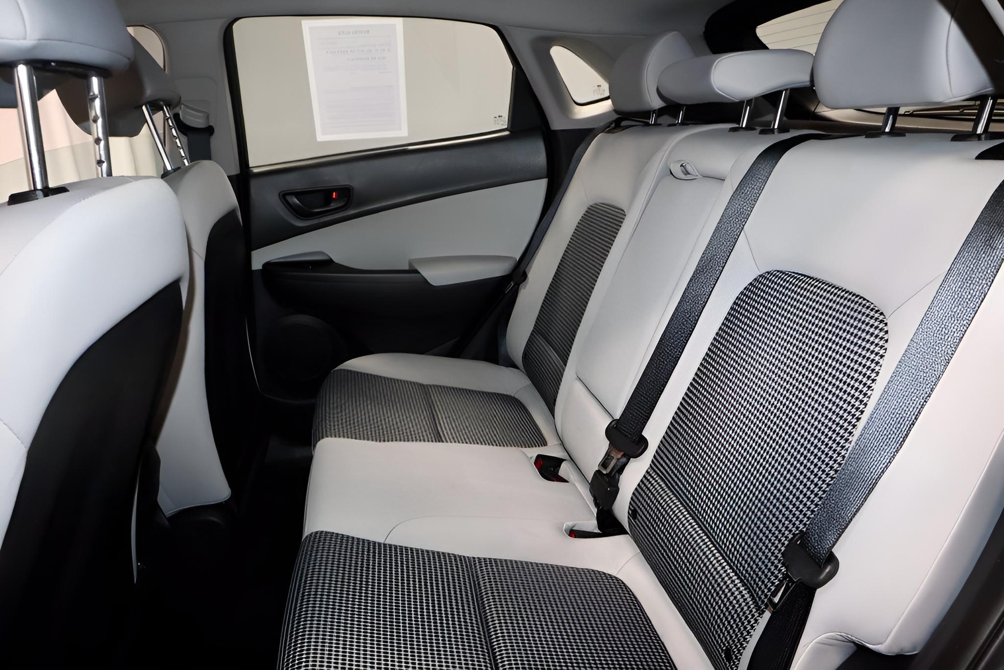 2023 Hyundai KONA SE