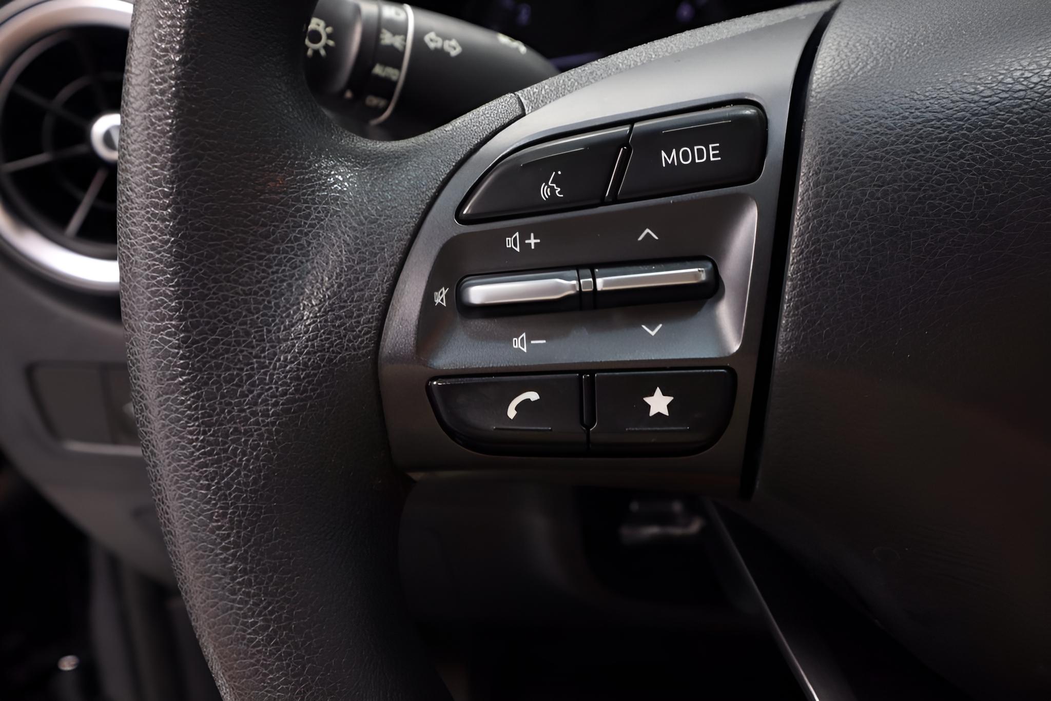 2023 Hyundai KONA SE