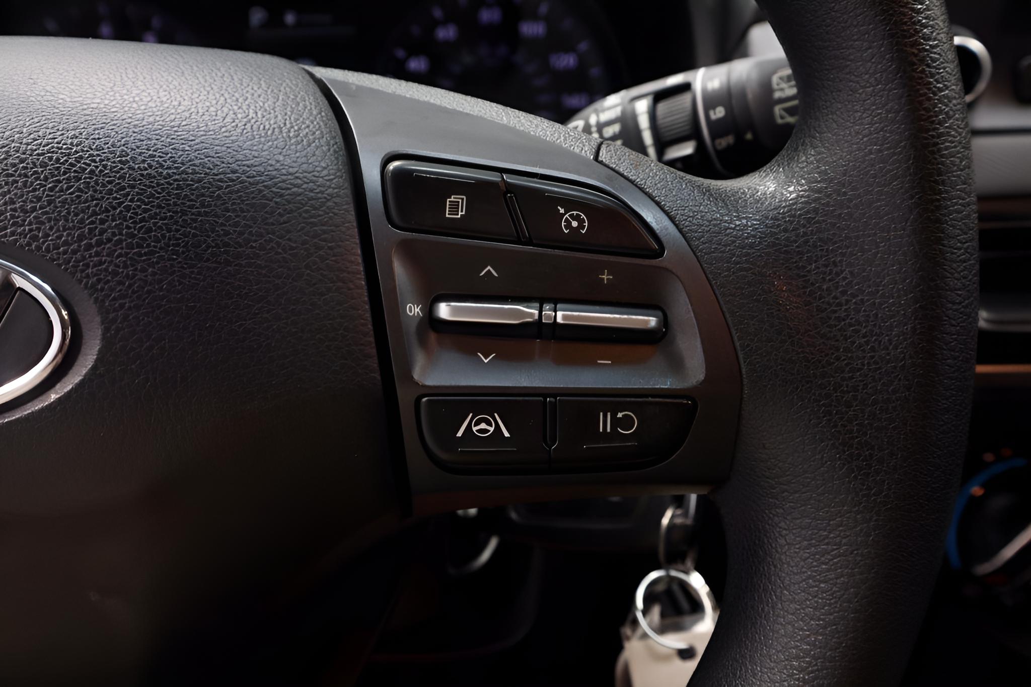2023 Hyundai KONA SE