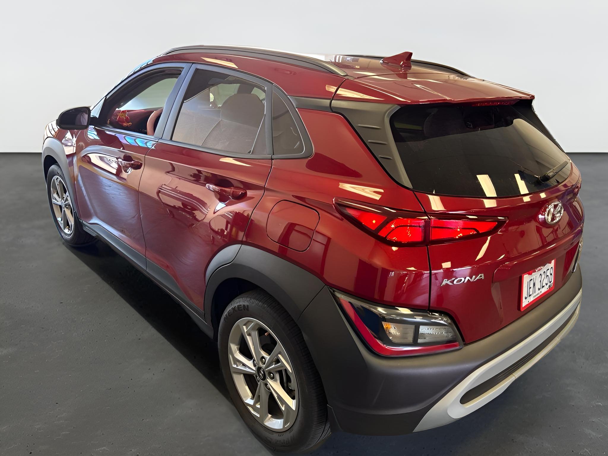 2023 Hyundai KONA SEL