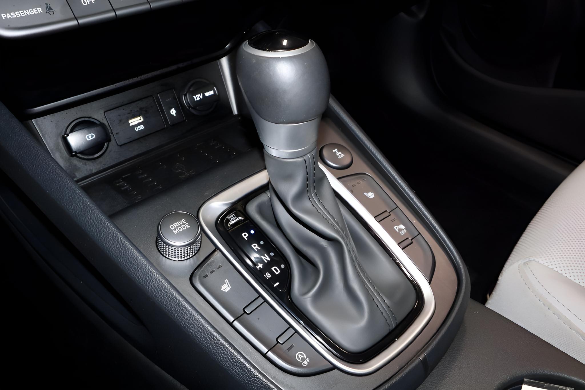 2023 Hyundai KONA Limited