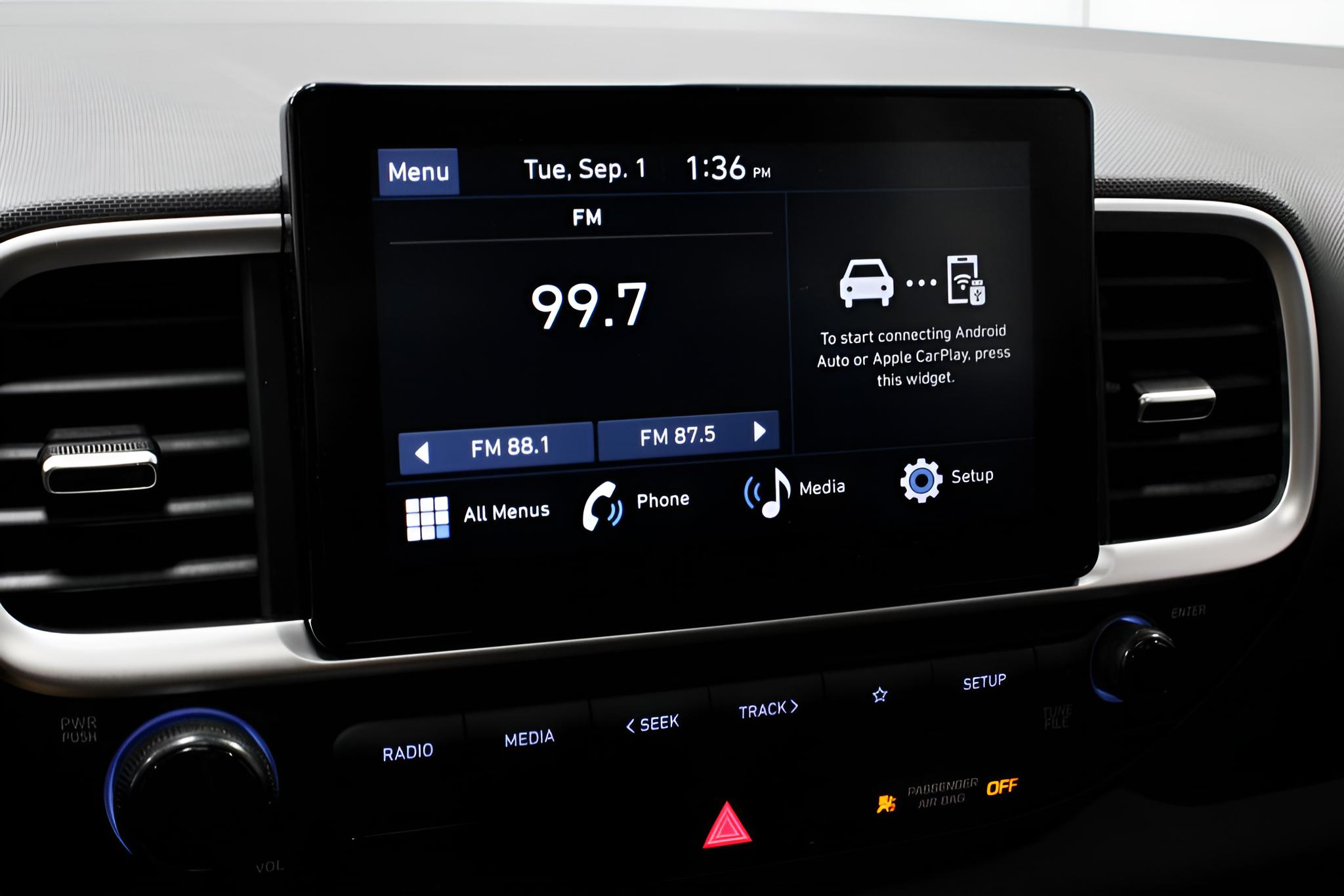 2025 Hyundai VENUE SEL