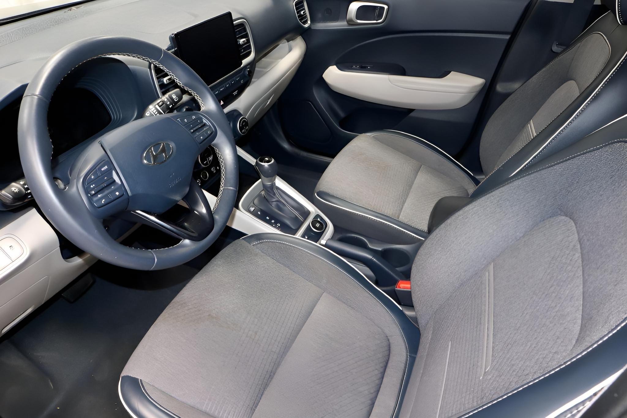 2024 Hyundai VENUE Limited