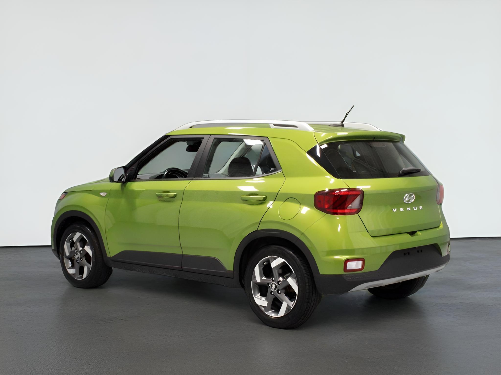 2024 Hyundai VENUE SEL