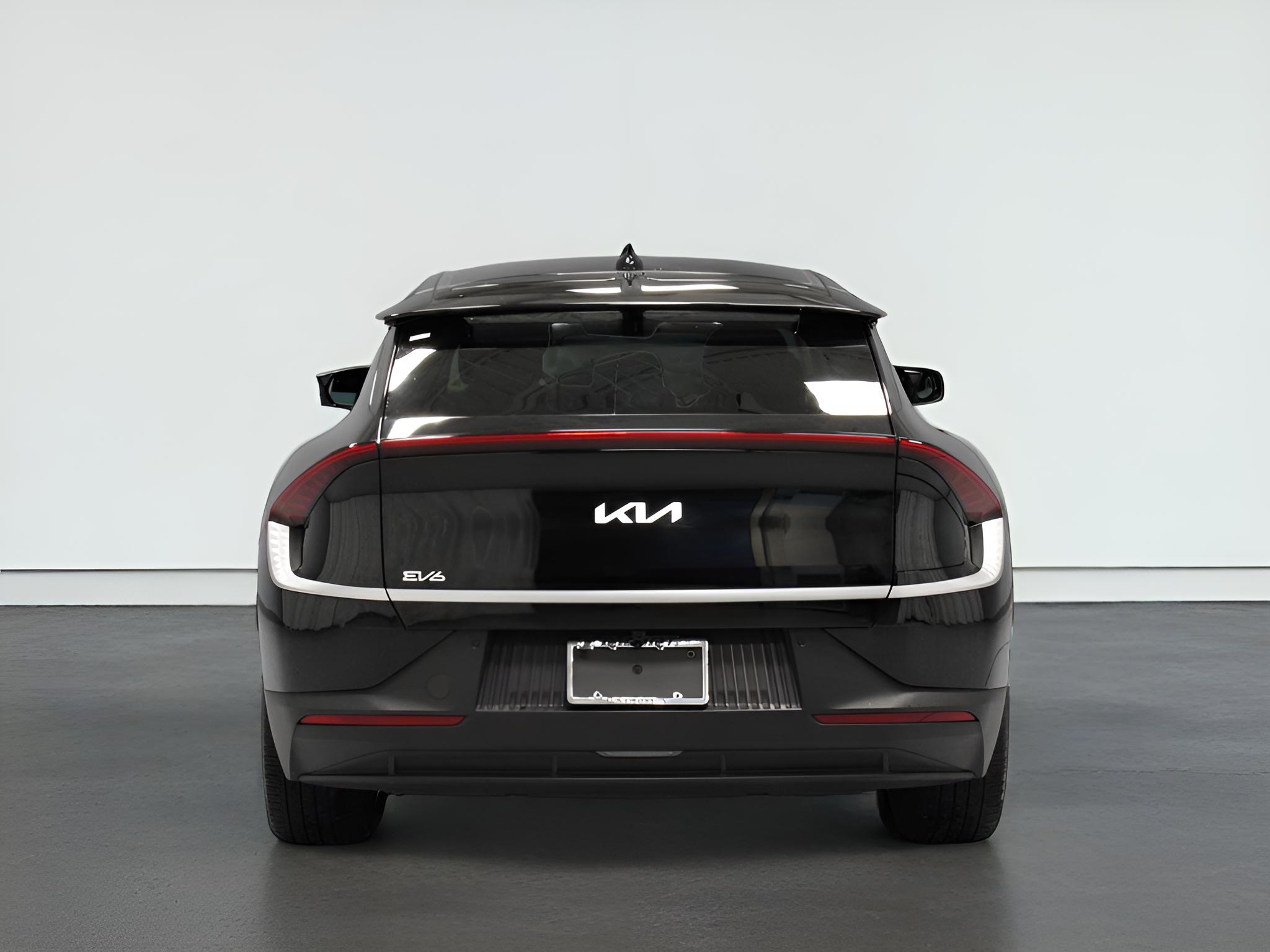 2024 Kia EV6 Light