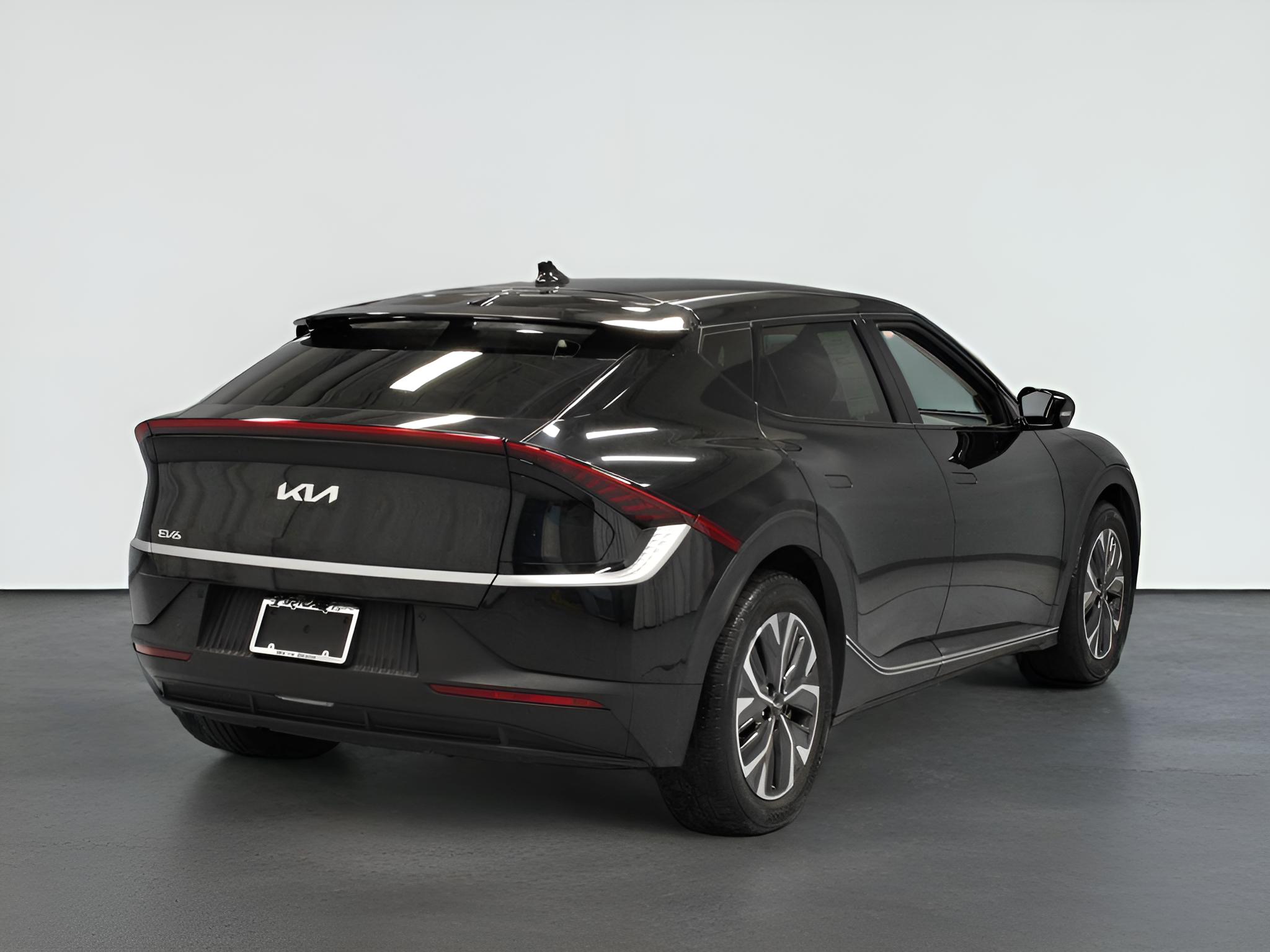 2024 Kia EV6 Light