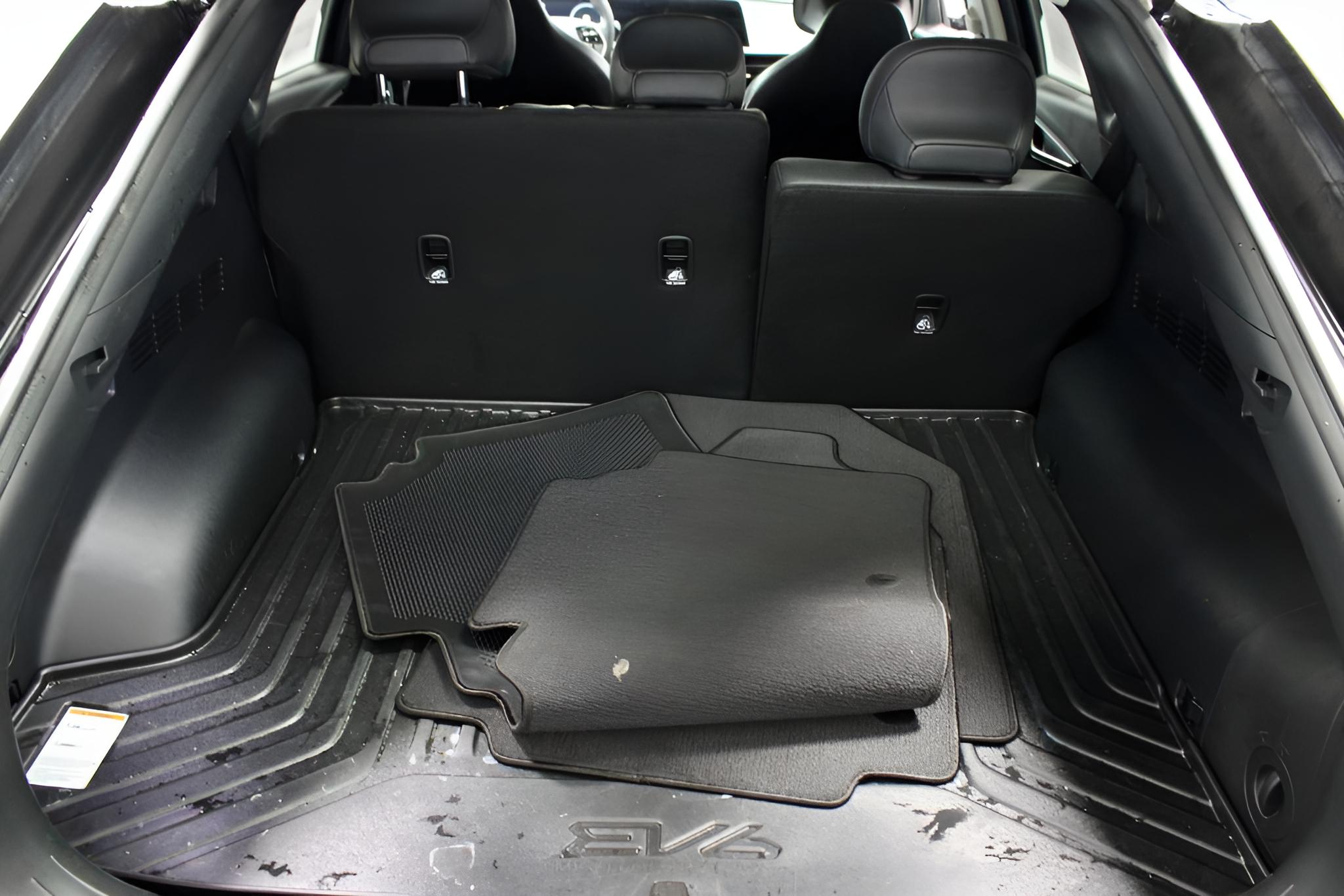 2024 Kia EV6 Light