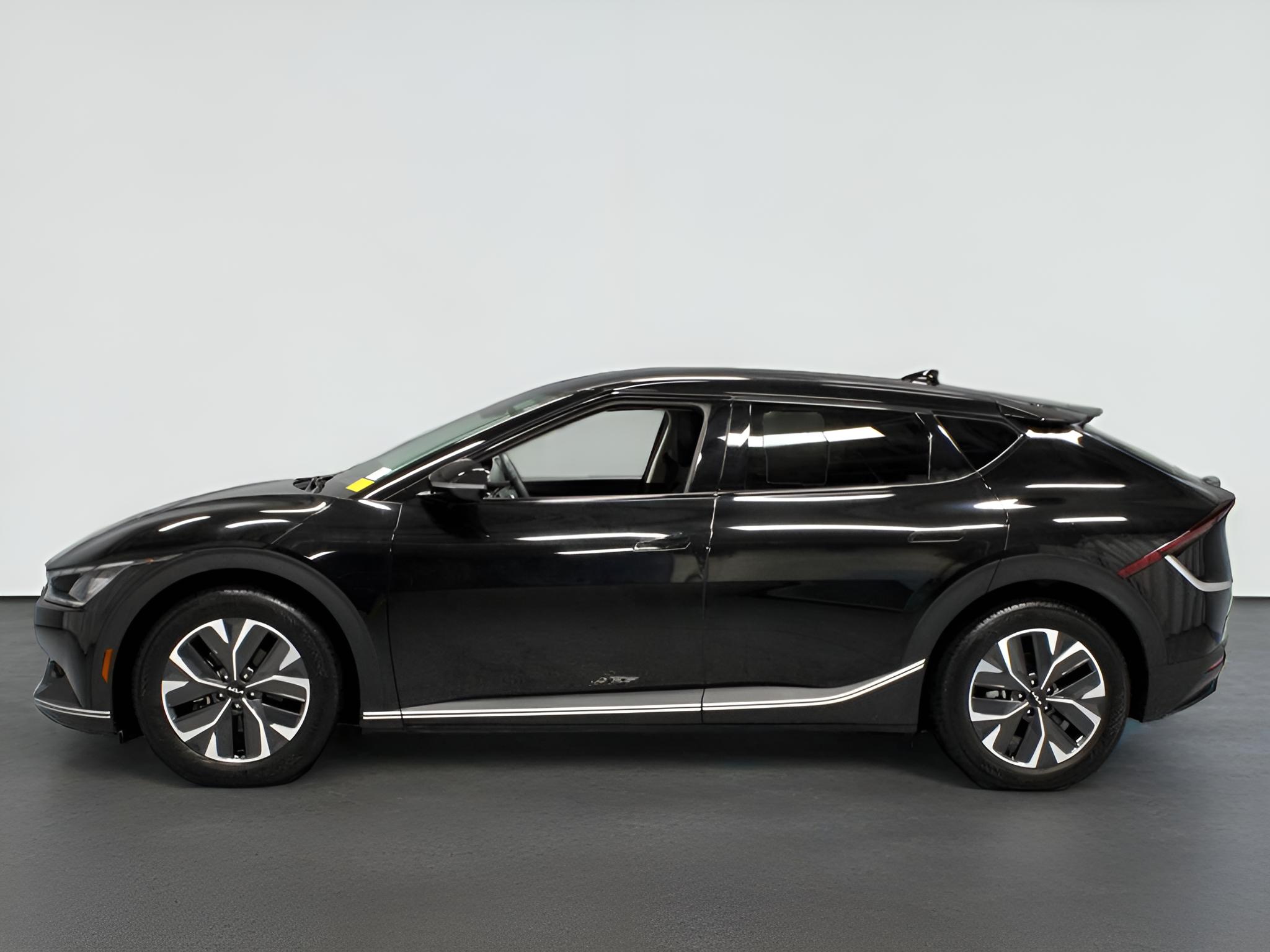 2024 Kia EV6 Light