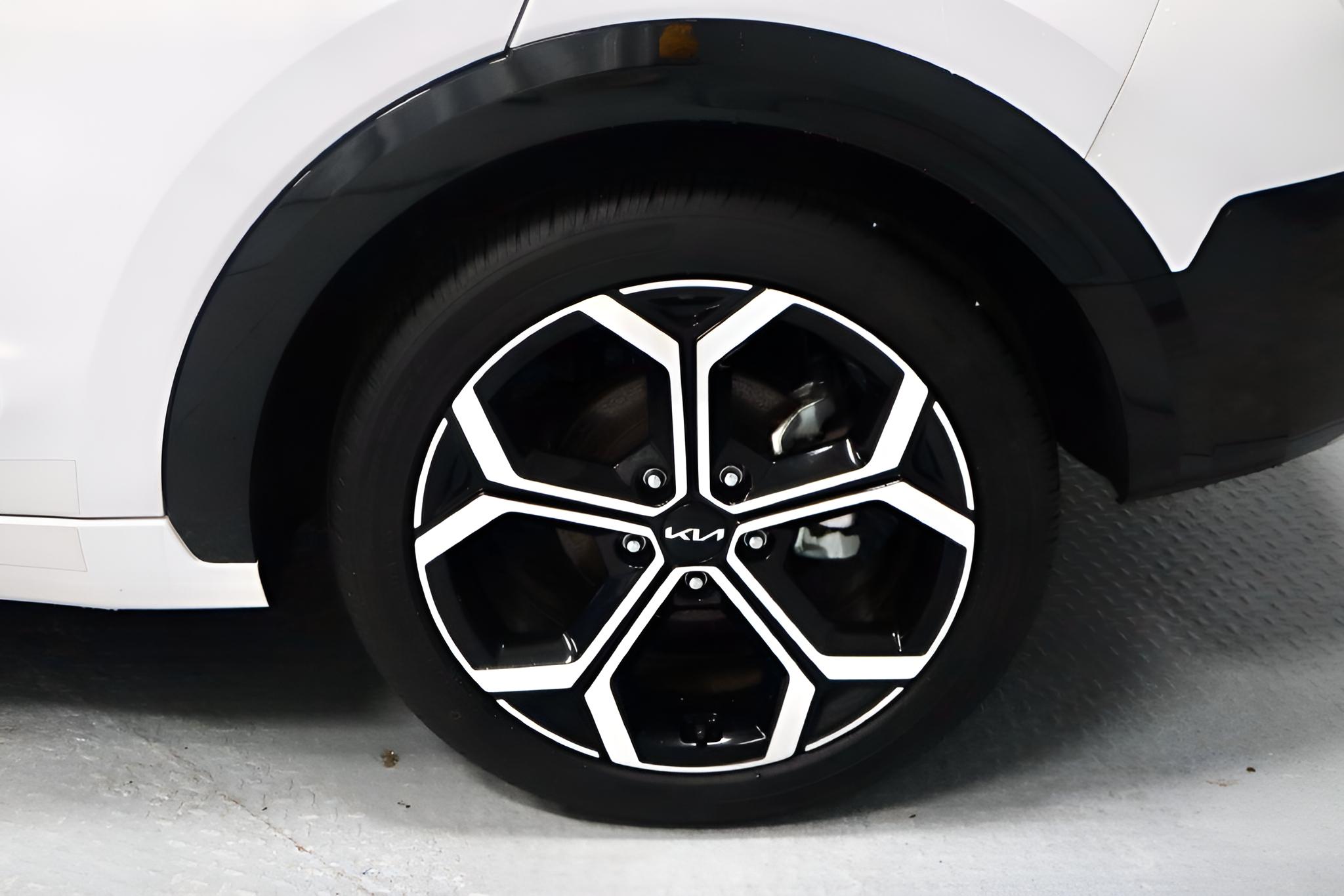 2025 Kia Niro EX Touring