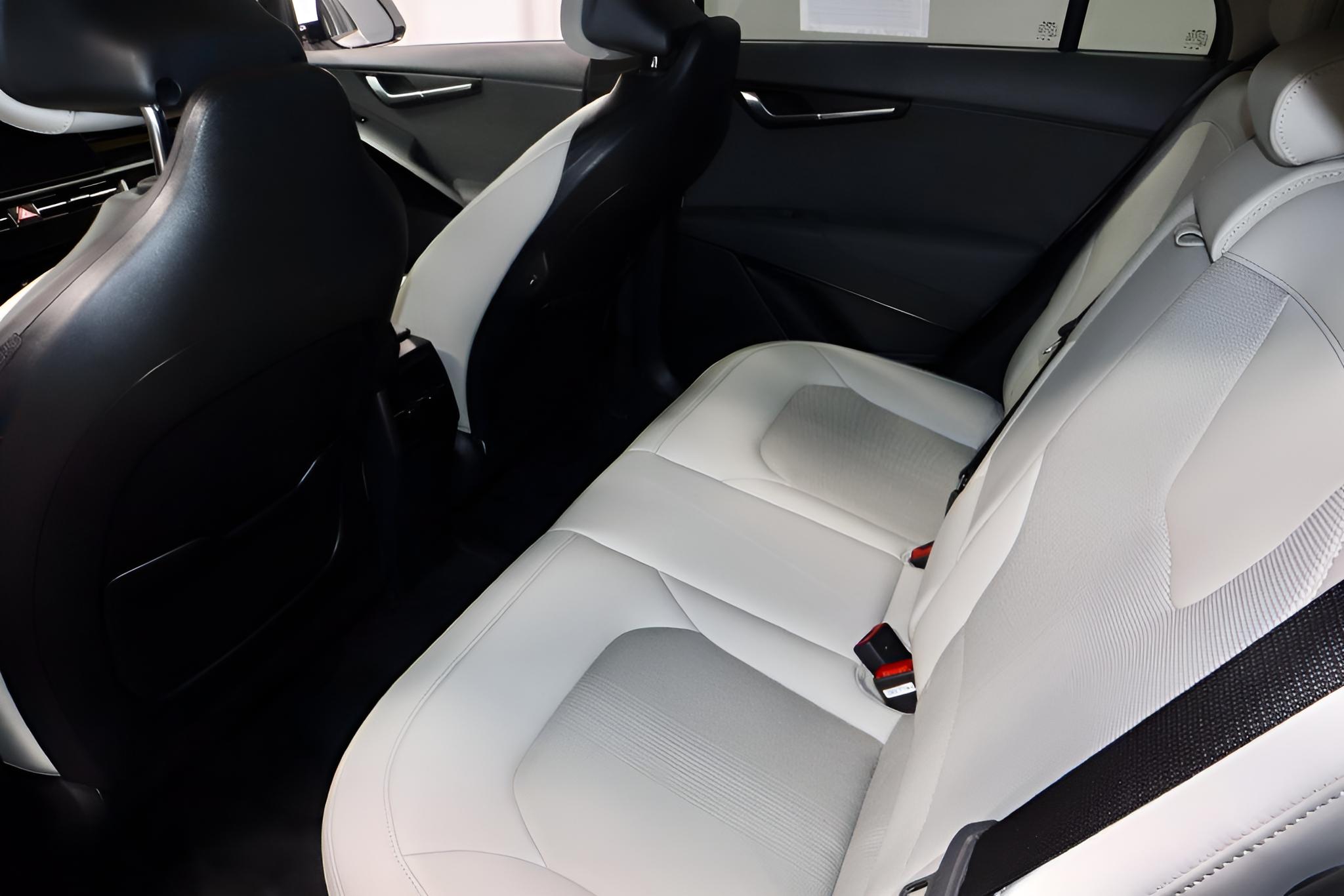 2025 Kia Niro EX Touring