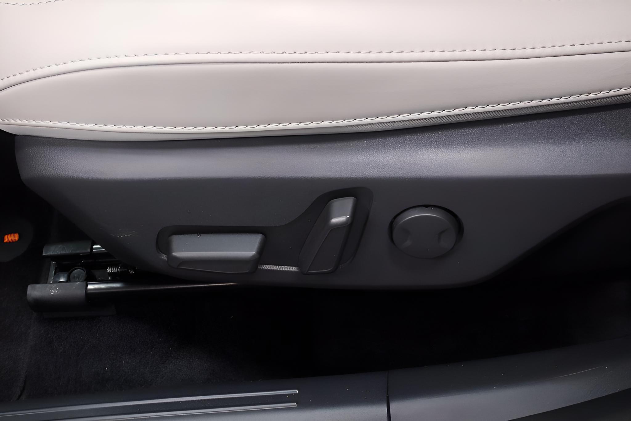 2025 Kia Niro EX Touring