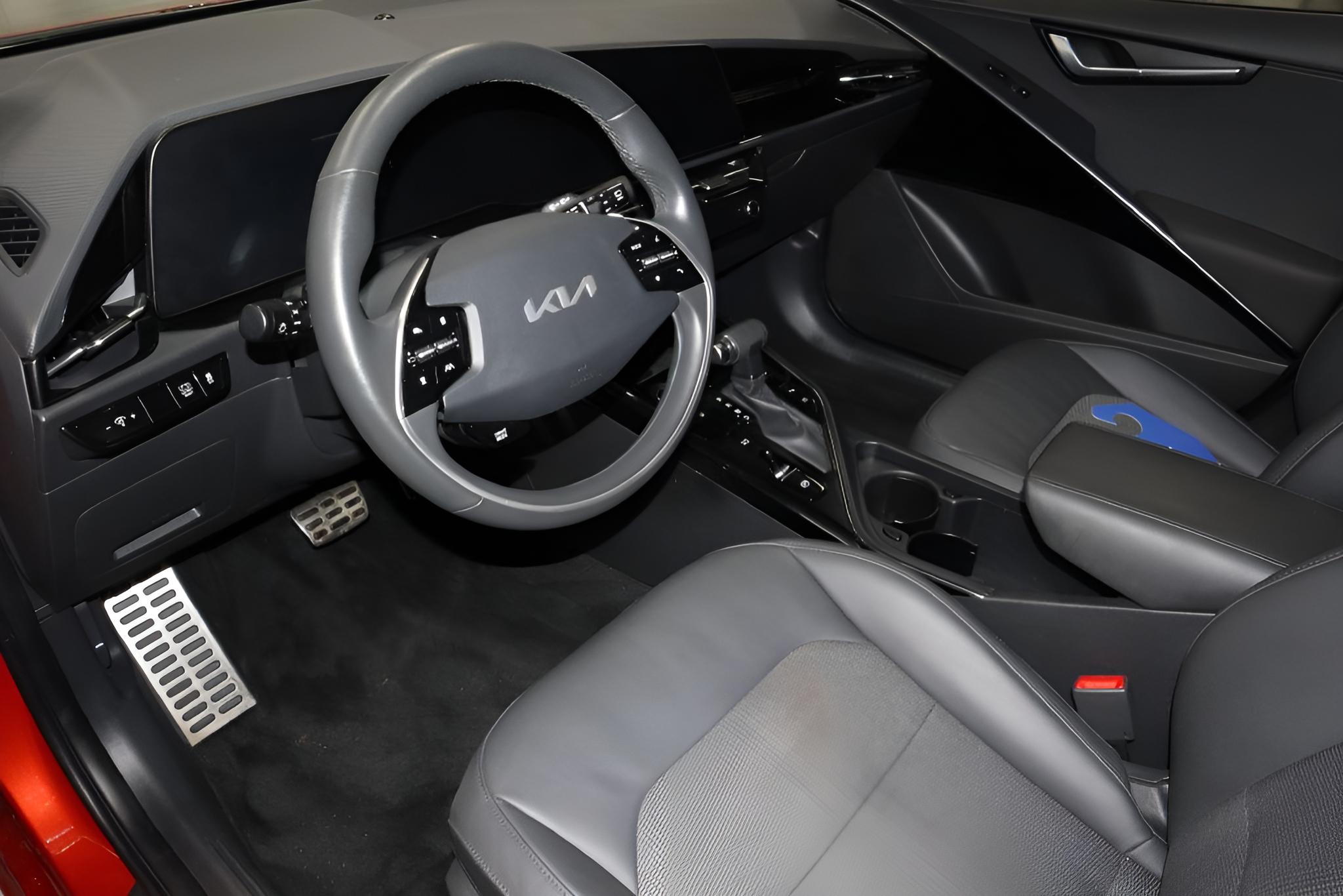 2023 Kia Niro EX Touring