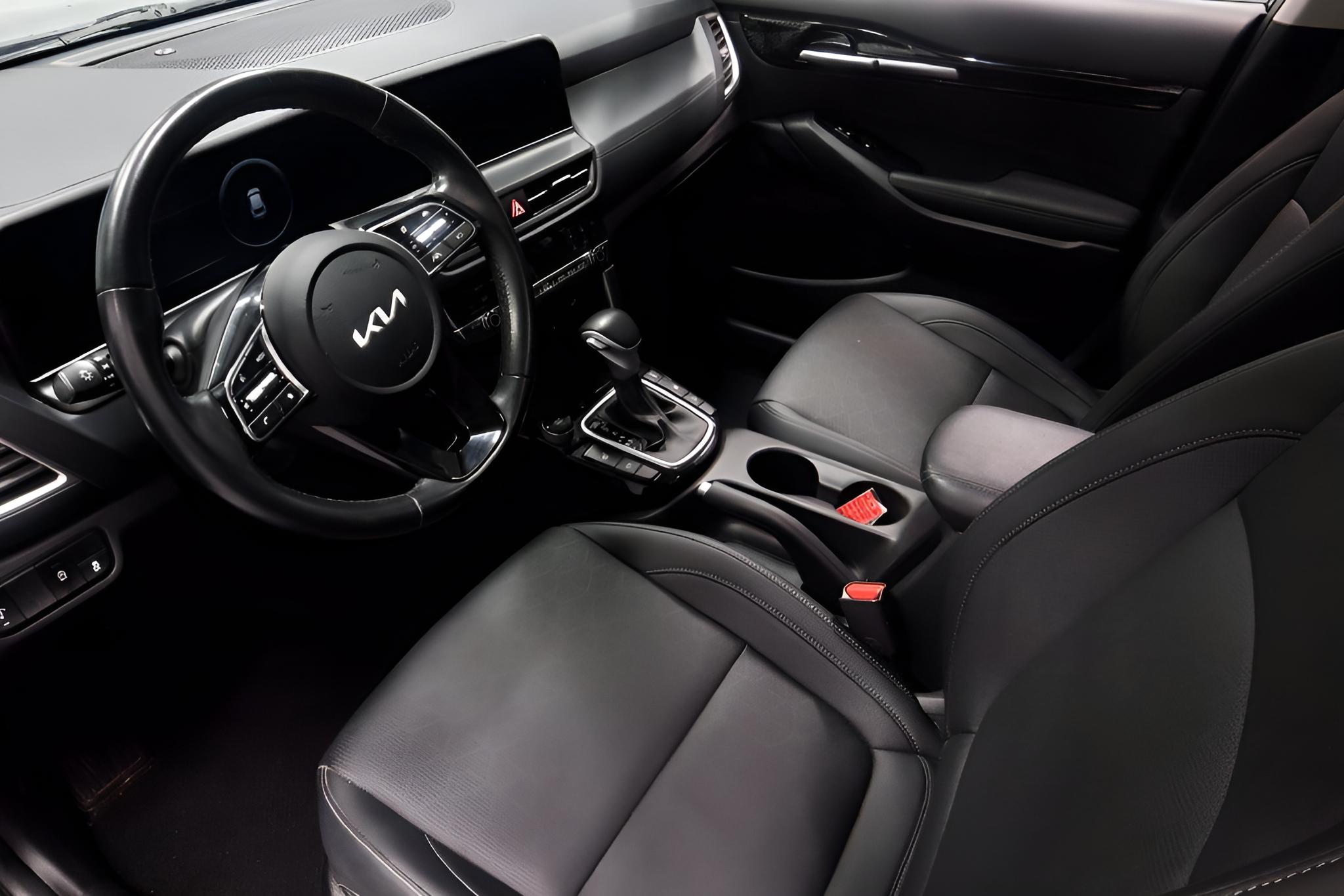 2024 Kia Seltos EX