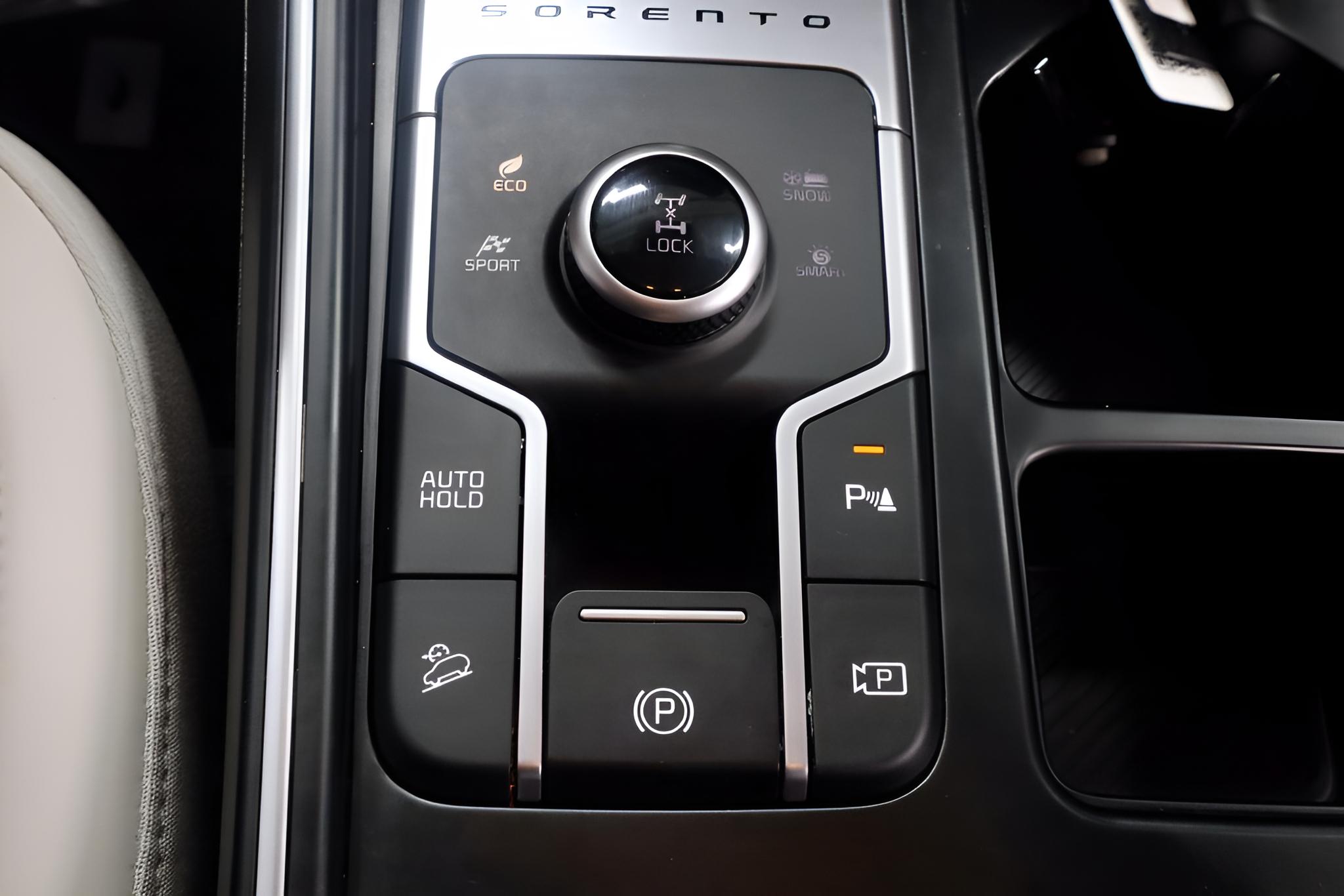 2025 Kia Sorento Hybrid EX