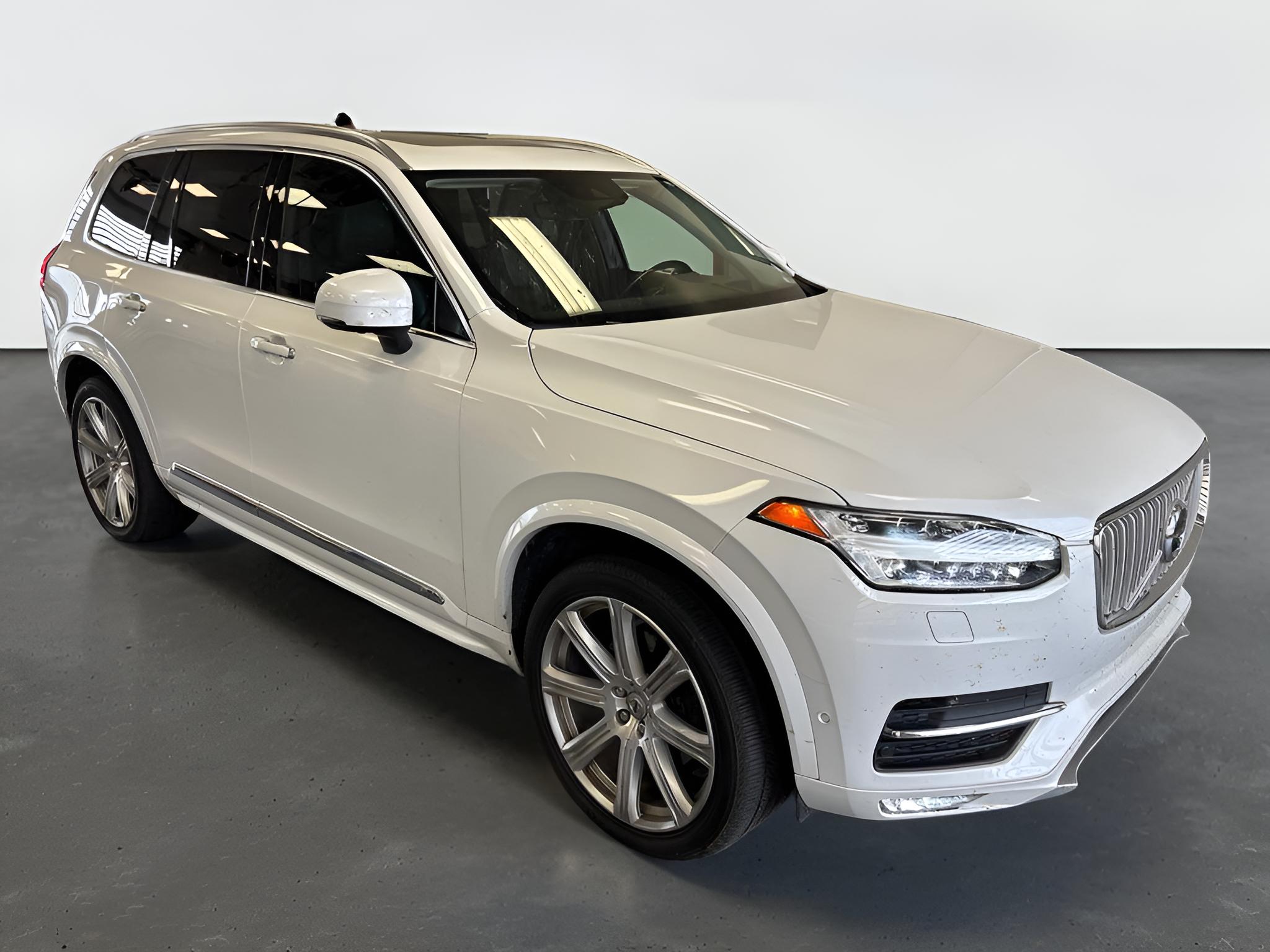 2019 Volvo XC90 T6 Inscription