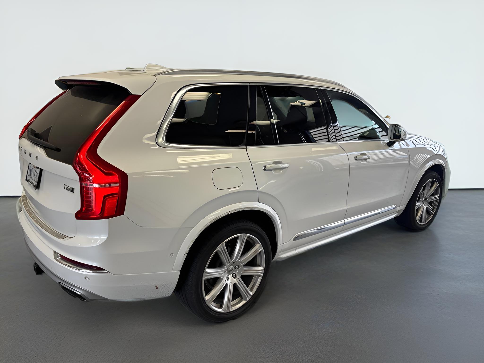 2019 Volvo XC90 T6 Inscription