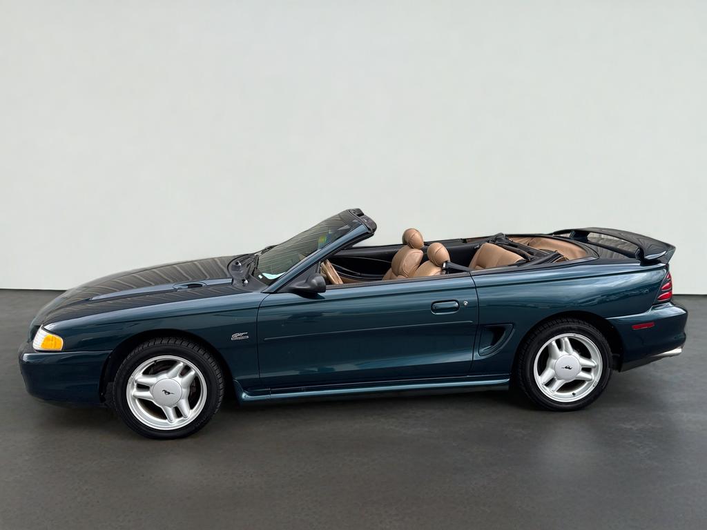 1995 Ford Mustang's photo