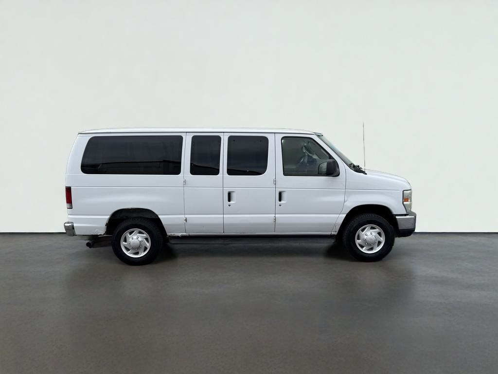 2008 Ford Econoline Wagon XL