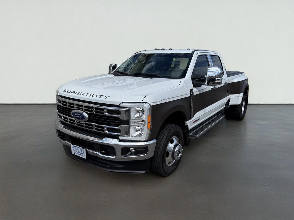 2023 Ford Super Duty F-350 DRW XLT