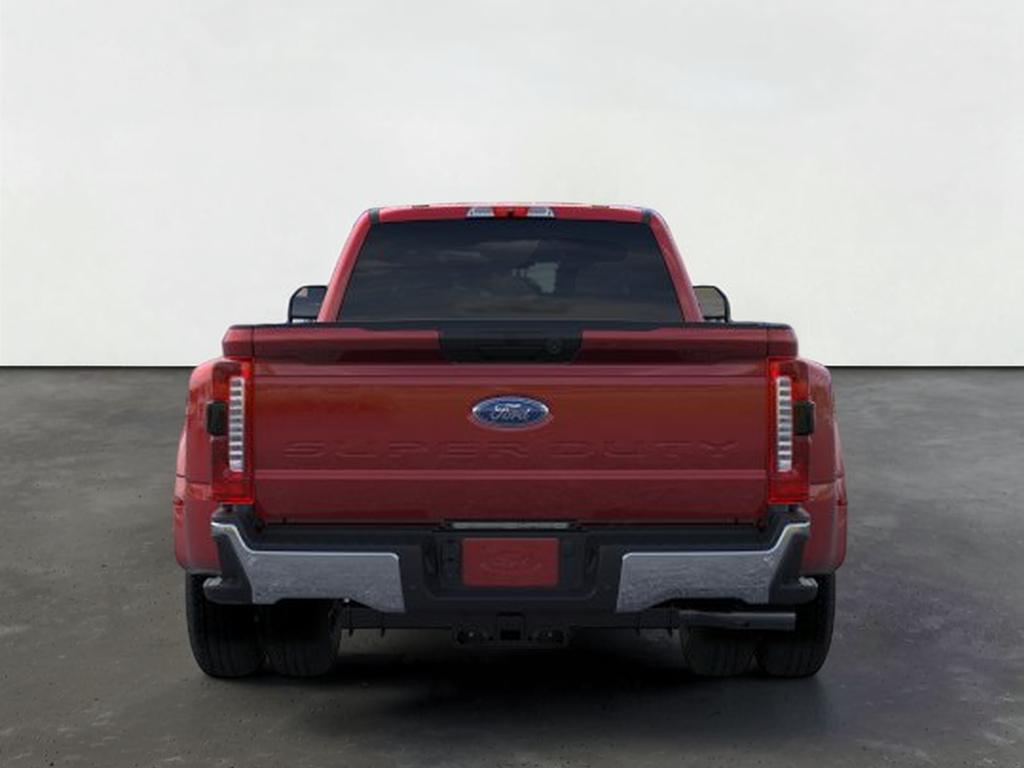 2026 Ford Super Duty F-350 DRW XLT