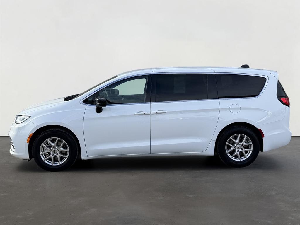 2025 Chrysler Pacifica