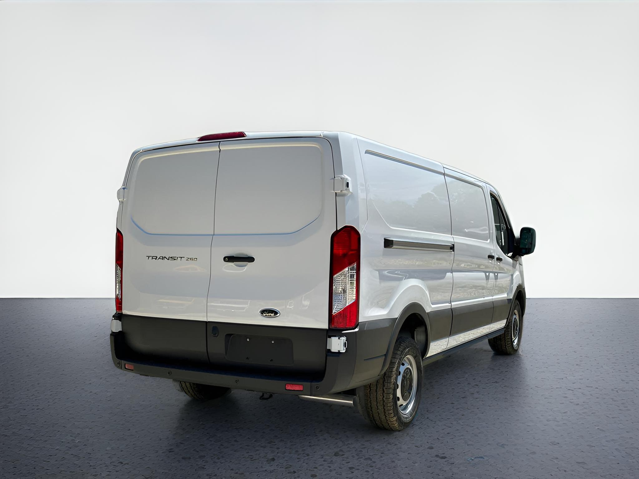 2025 Ford Transit T-250 130" Low Rf 9070 GVWR RWD