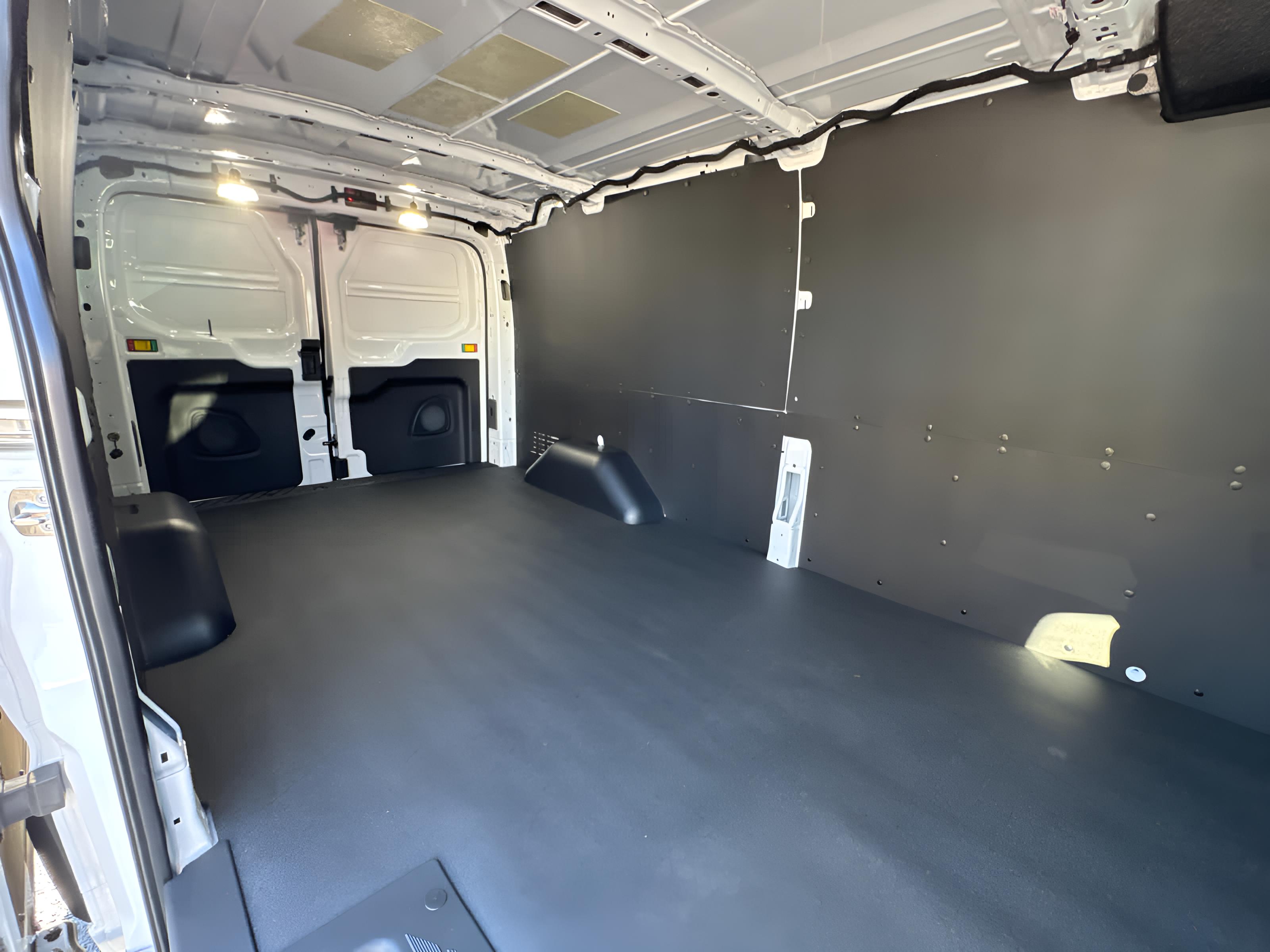 2025 Ford Transit T-150 130" Low Rf 8670 GVWR RWD