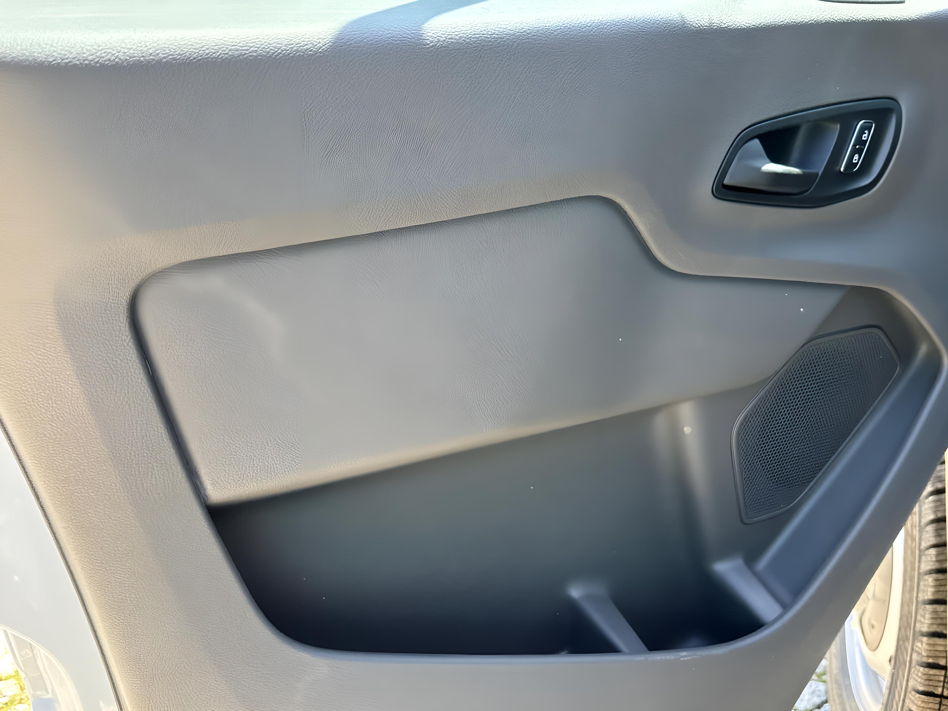 2025 Ford Transit Cargo Van