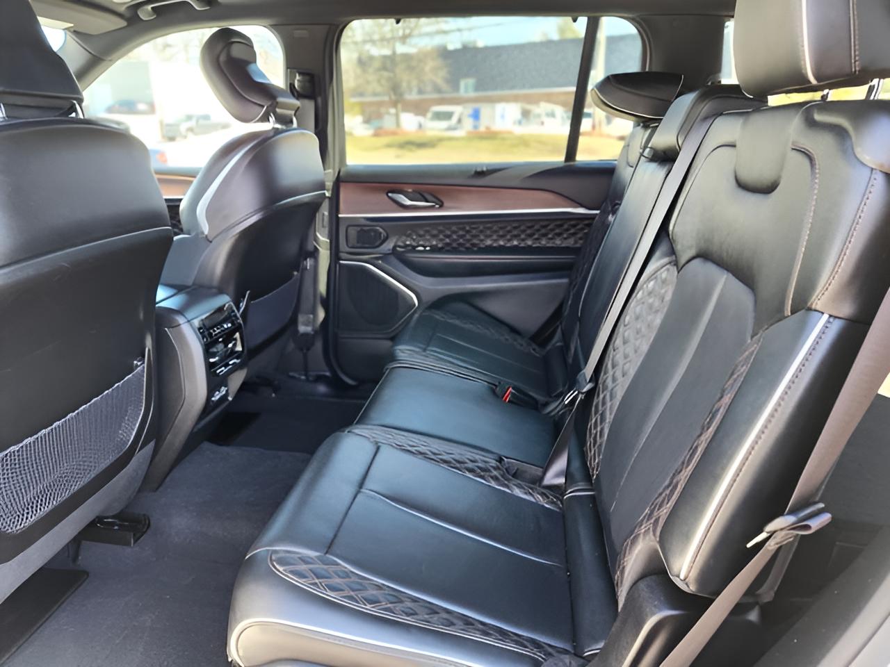 2023 Jeep Grand Cherokee L Summit