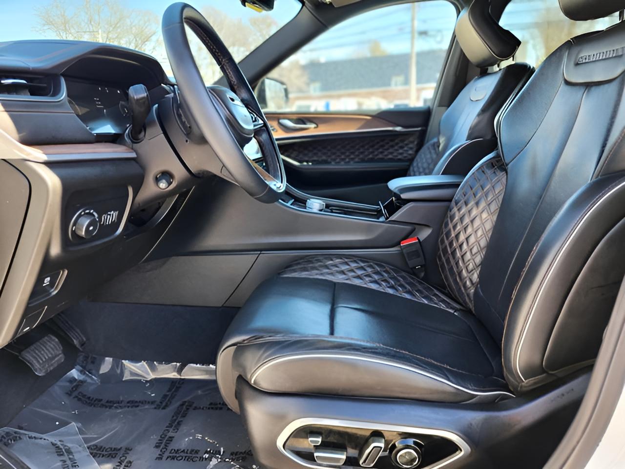 2023 Jeep Grand Cherokee L Summit