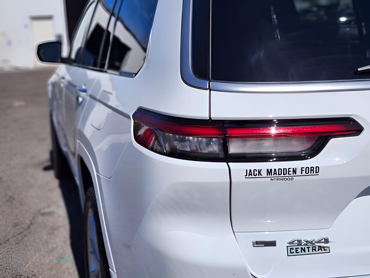 2023 Jeep Grand Cherokee L Summit