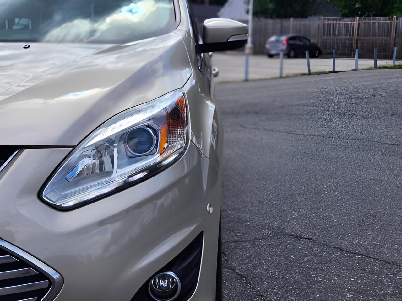 2017 Ford C-Max Hybrid Titanium
