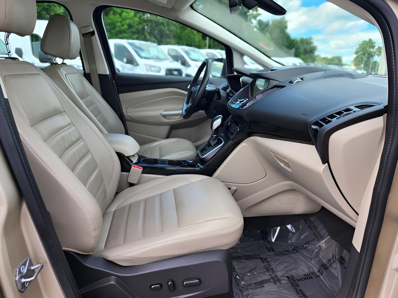 2017 Ford C-Max Hybrid Titanium
