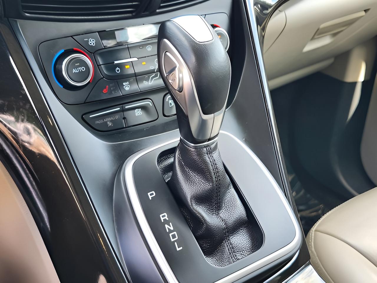 2017 Ford C-Max Hybrid Titanium
