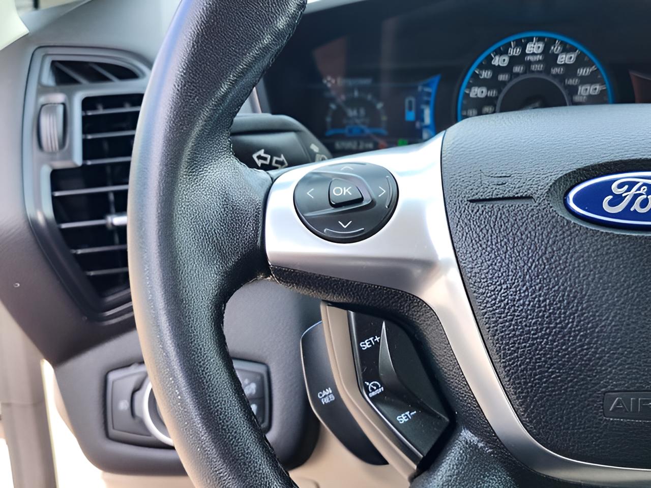 2017 Ford C-Max Hybrid Titanium