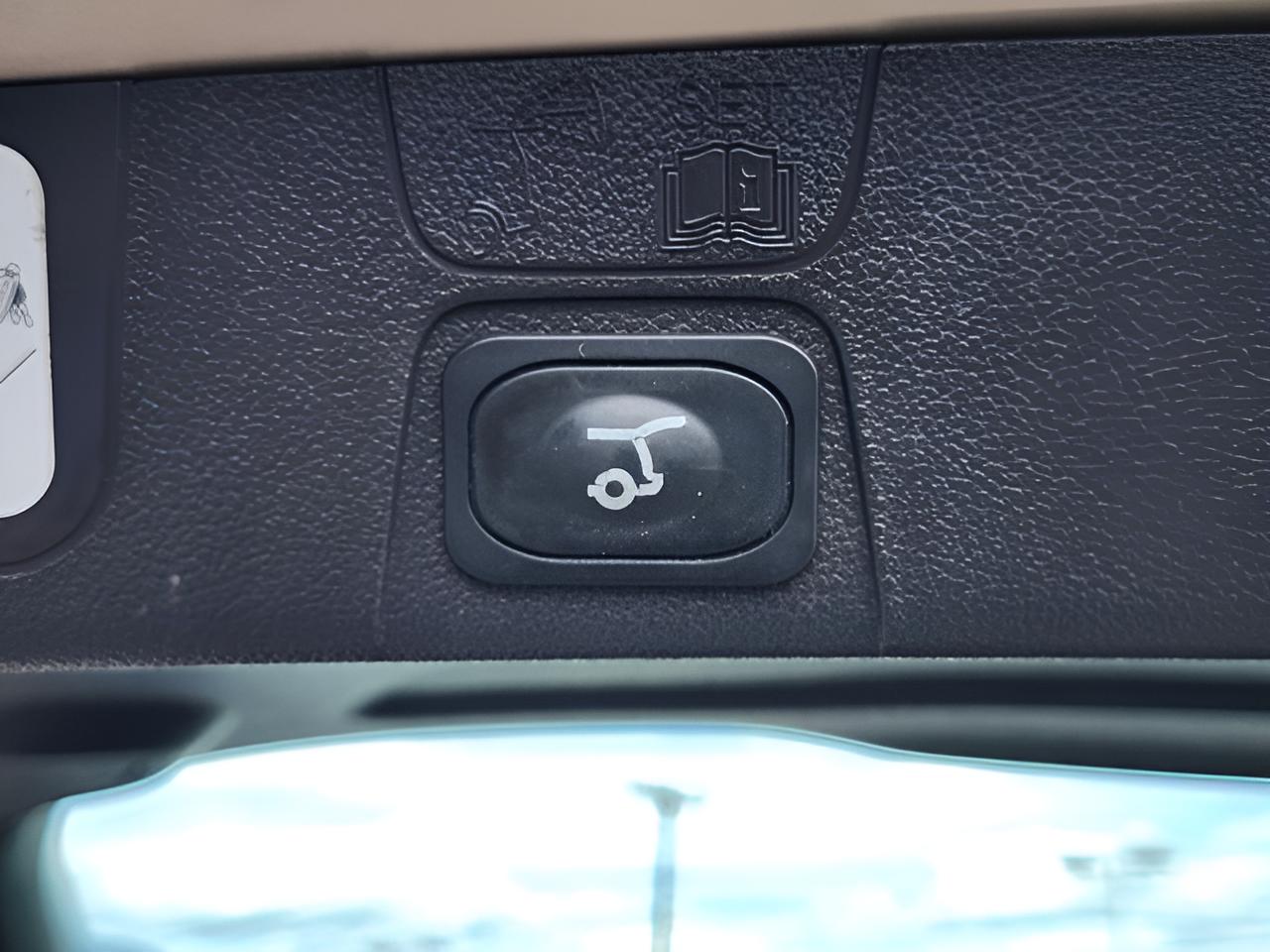 2017 Ford C-Max Hybrid Titanium