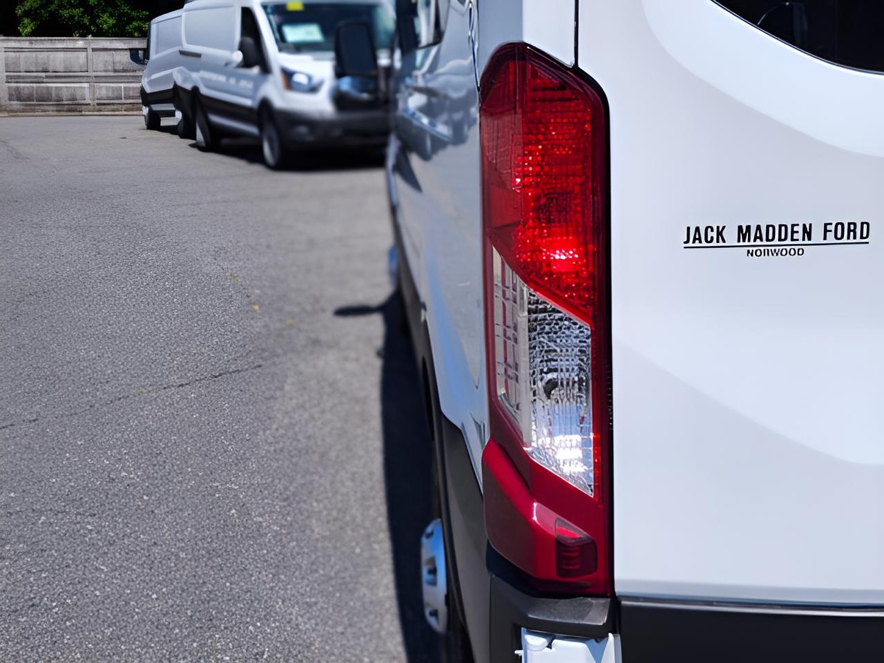 2026 Ford Transit-350 XLT