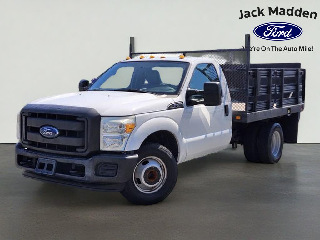 2015 Ford F-350 Super Duty Chassis Cab XL