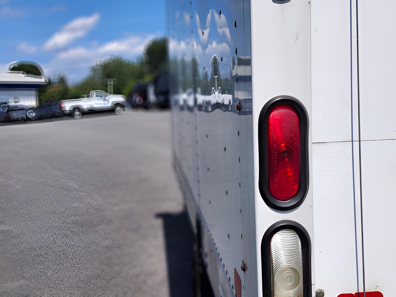 2015 Ford E-350SD Base Cutaway