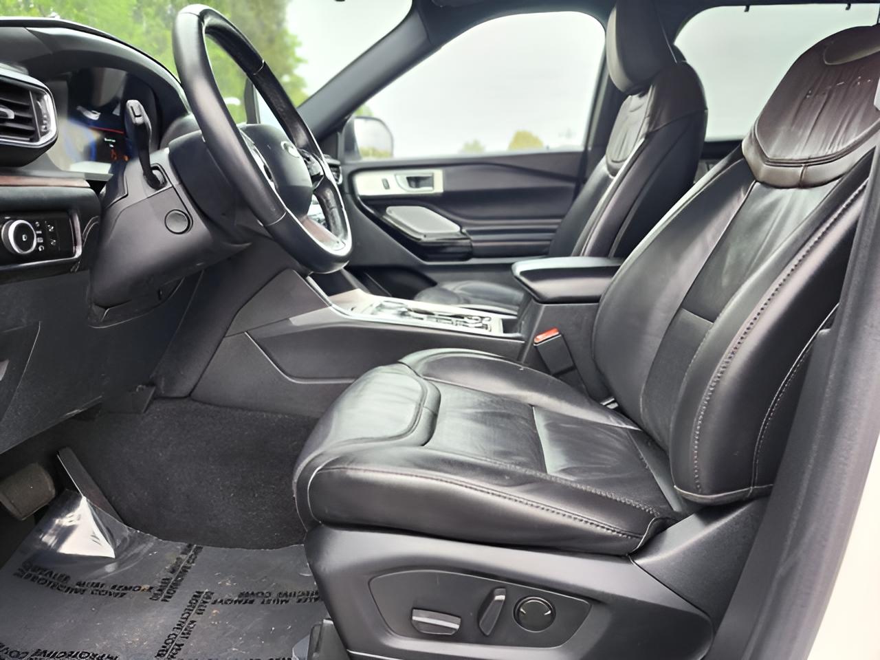 2023 Ford Explorer Platinum