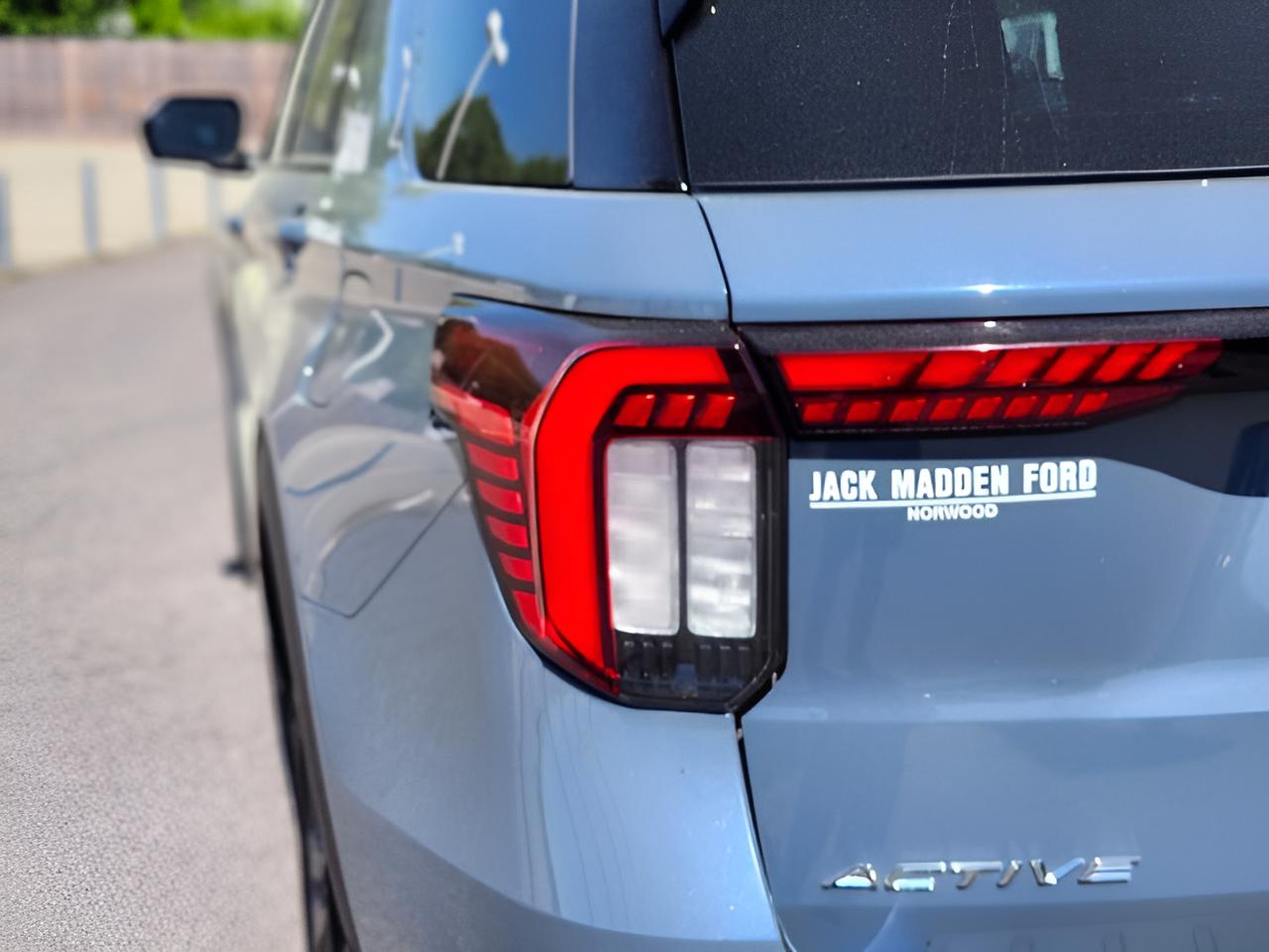 2025 Ford Explorer Active
