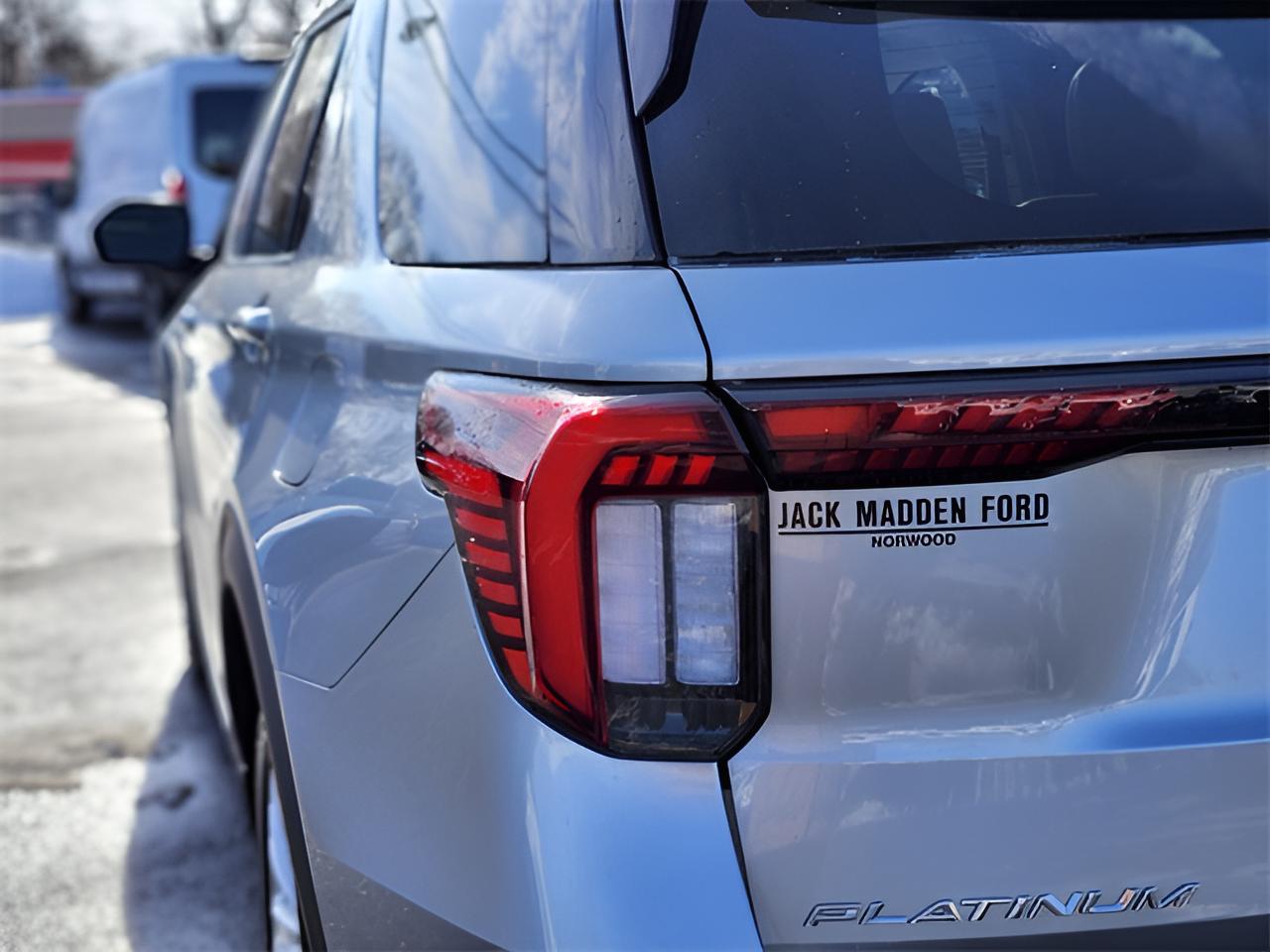 2025 Ford Explorer Platinum